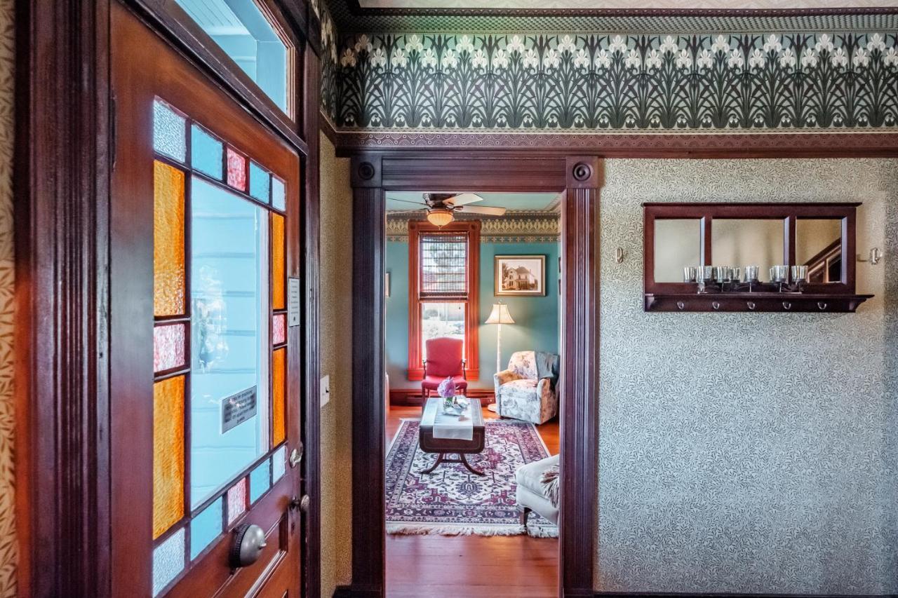 Mamere'S Guest House Monmouth Екстер'єр фото