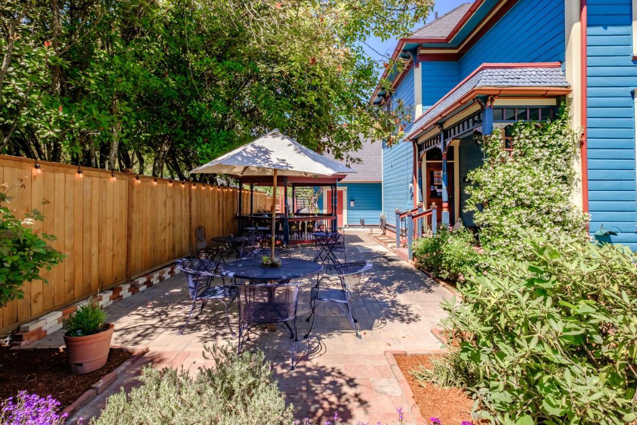Mamere'S Guest House Monmouth Екстер'єр фото