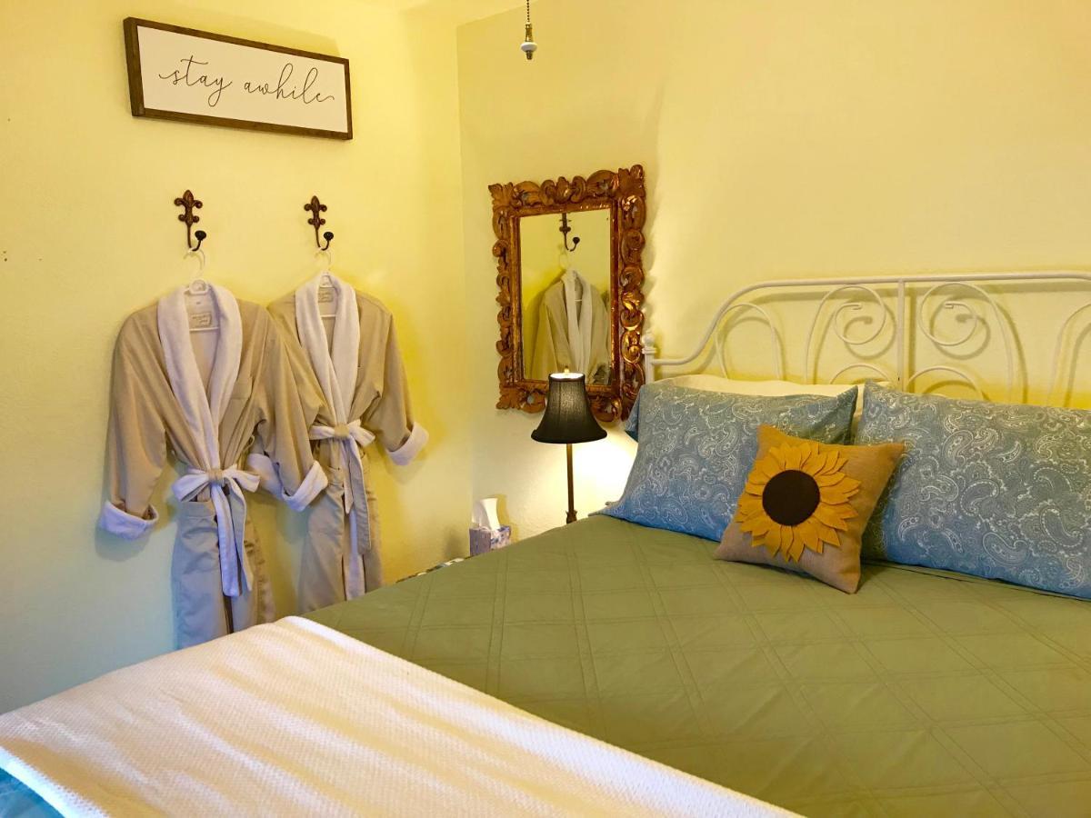 Mamere'S Guest House Monmouth Екстер'єр фото